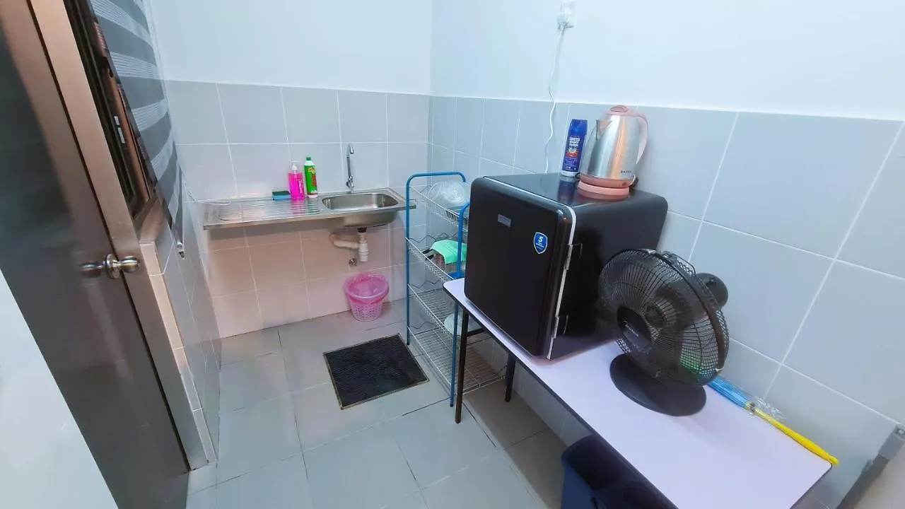 No Tourist Comfortable 3 Room For 6Pax Kepong Kl 1 Free Car Park Kuala Lumpur Malaysia